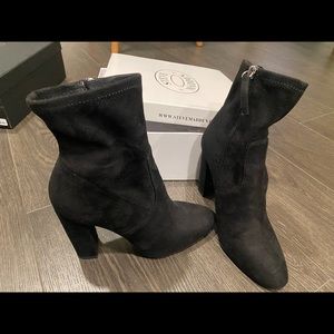 STEVE MADDEN BLACK BOOTS